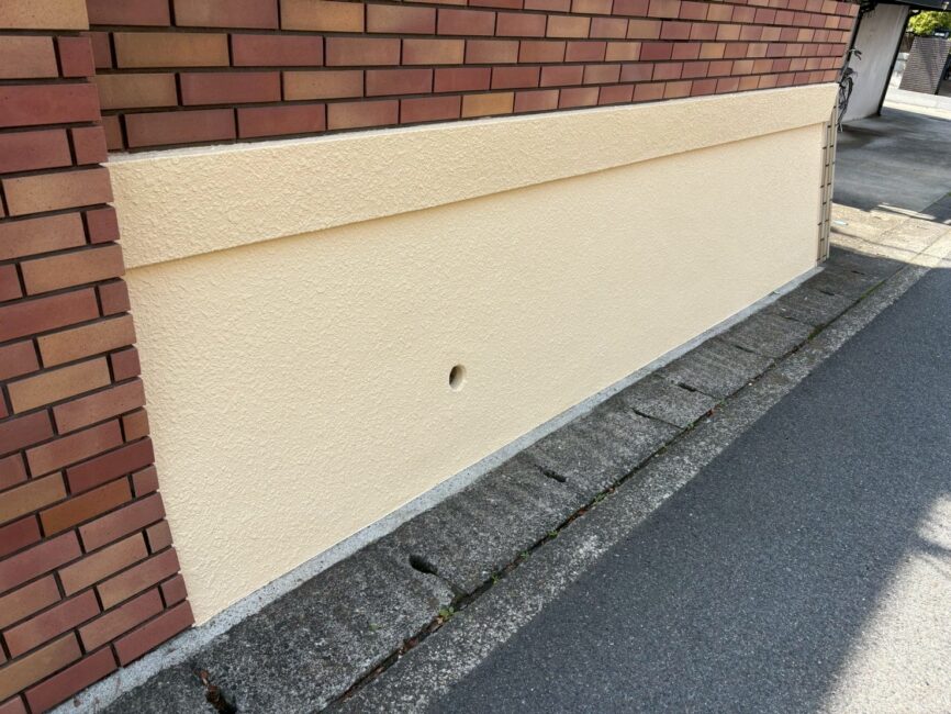 塀も塗装